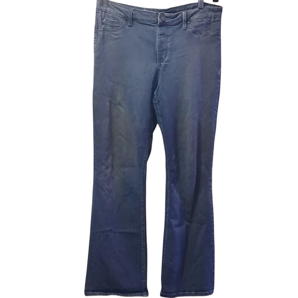 HOT IN HOLLYWOOD PULL ON LIGHT WASH SILKY BOOT CUT DENIM JEANS SIZE LARGE